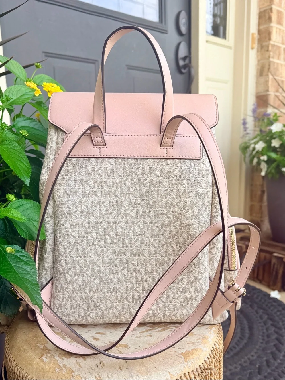 Michael KORS Jet Set Signature Pink Coated Canvas Drawstring Backpack Gold Chain